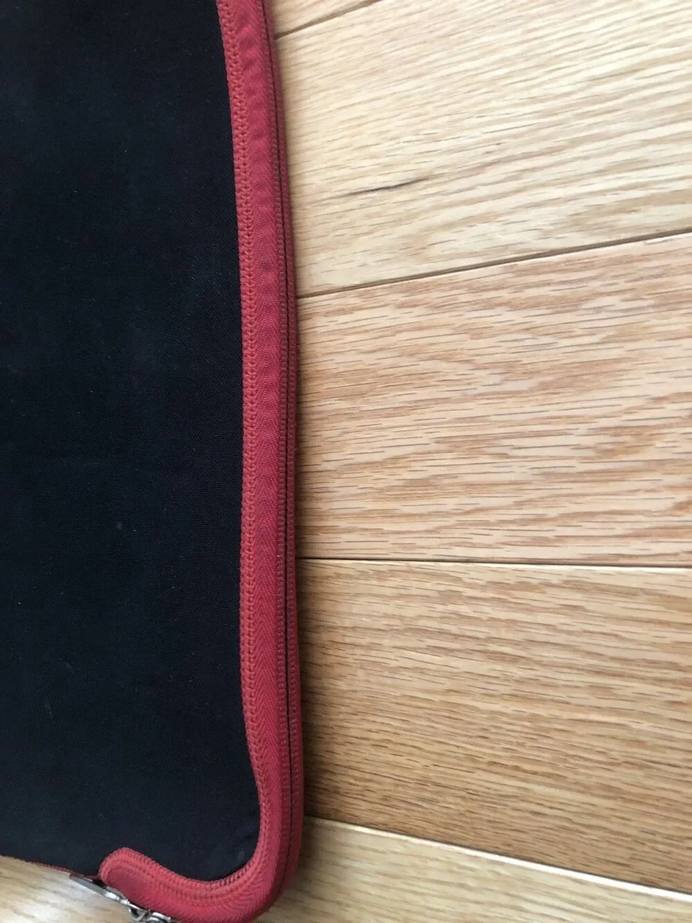 ZADEZ Neoprene Laptop Tablet‎ Holder Black Red 13 x 10 inches